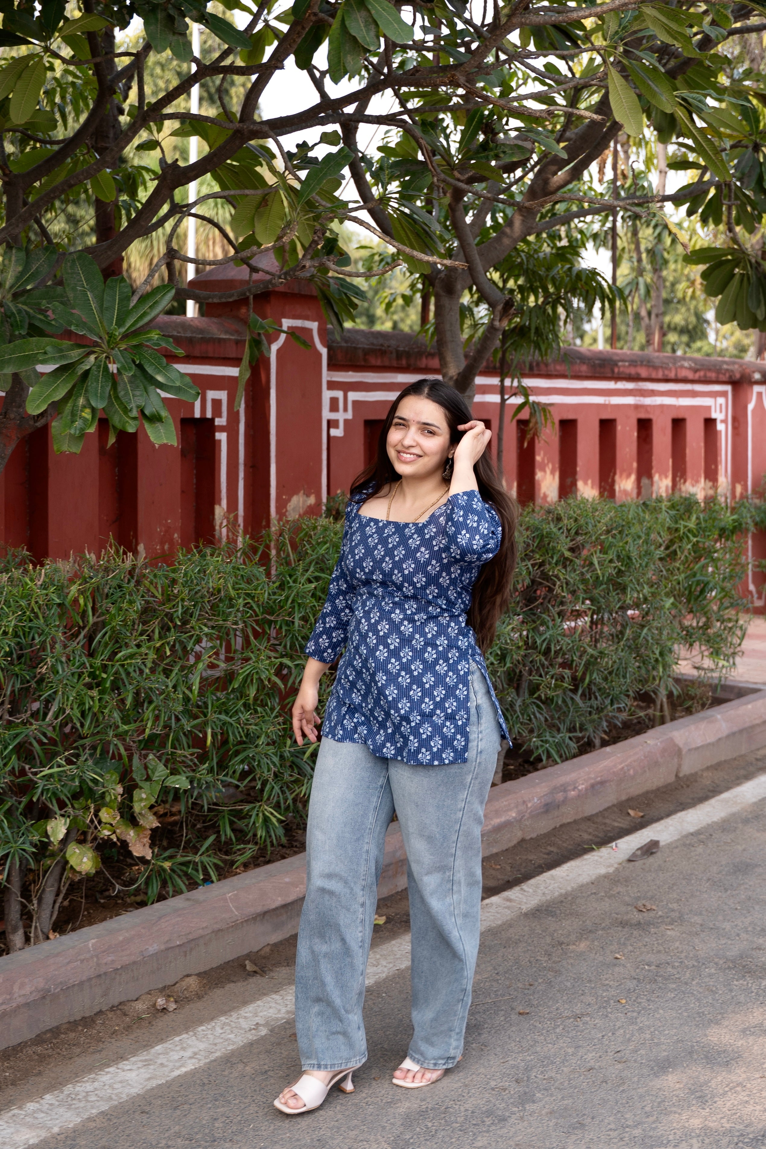 Blue katha Square Exclusive