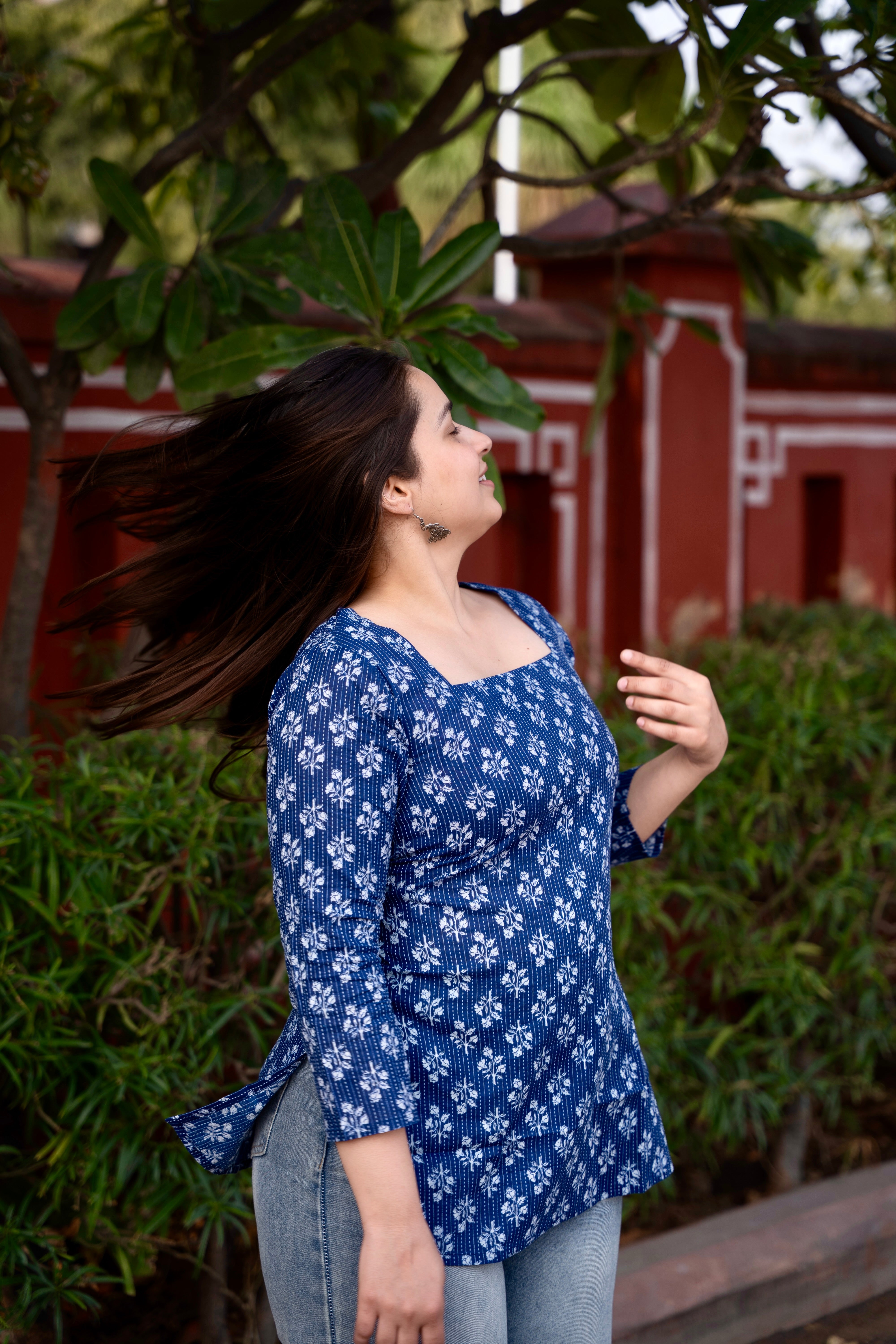 Blue katha Square Exclusive