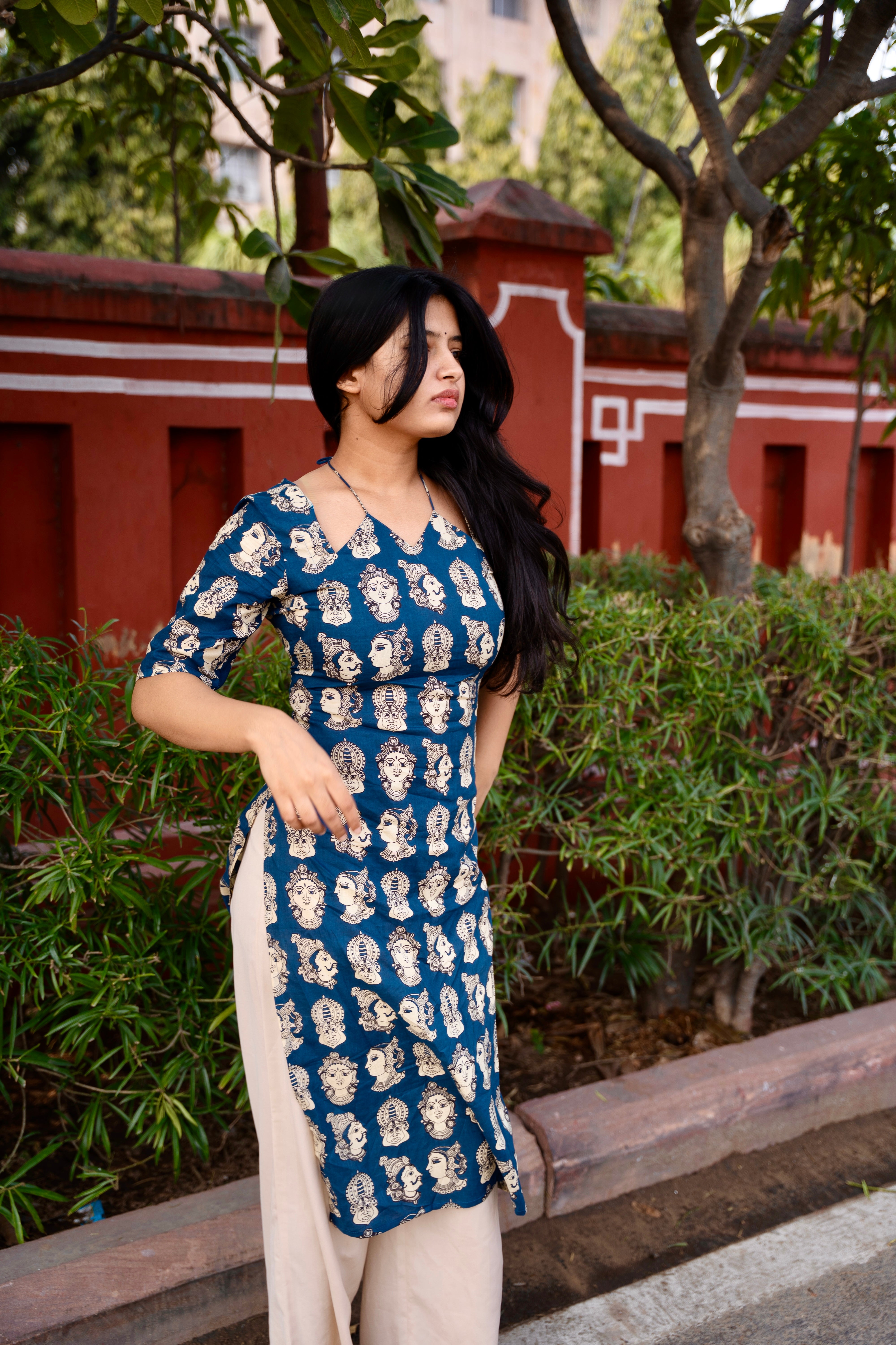 Anamika W Face Print