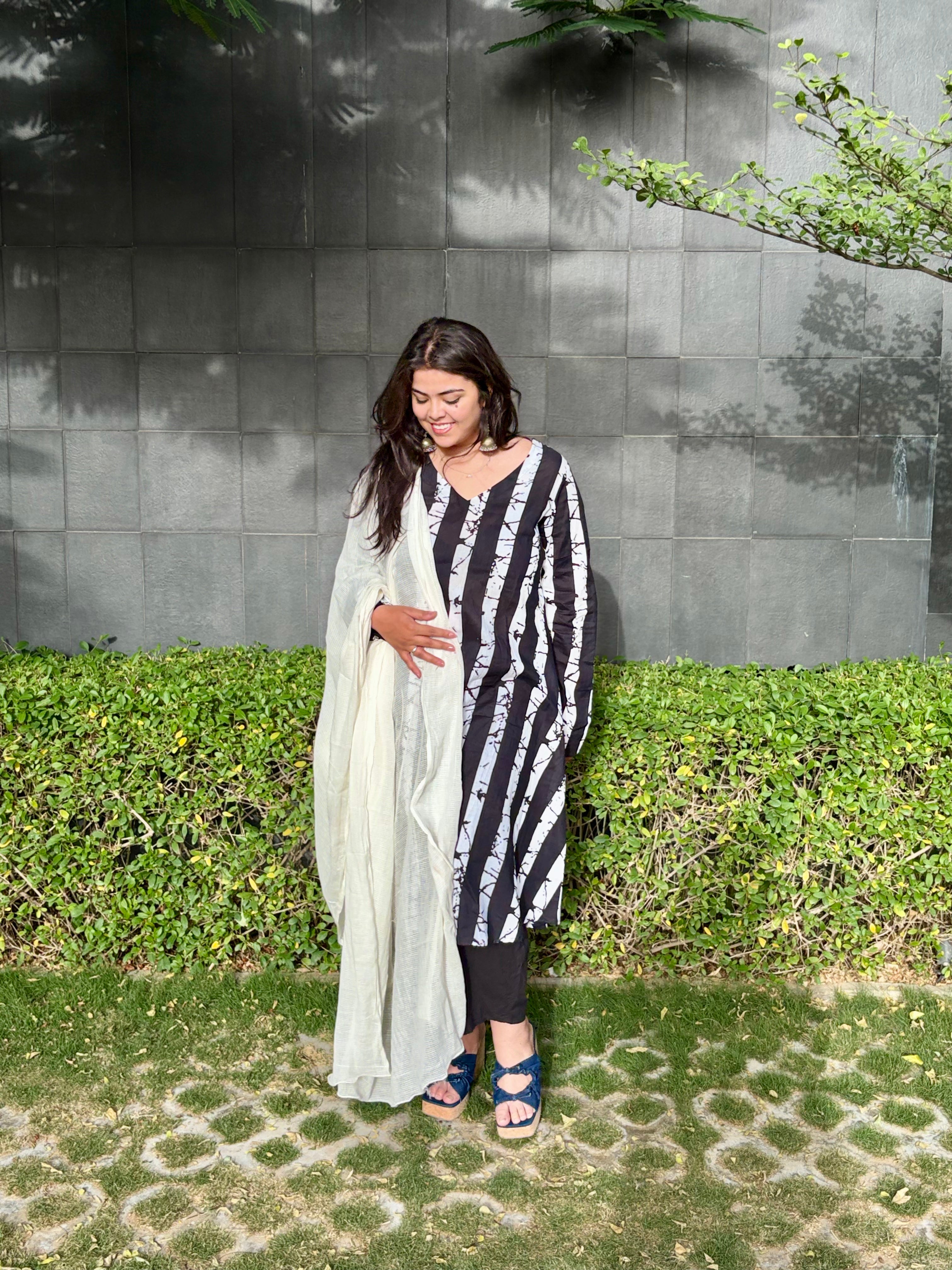 Reet - Black and White Printed Kurti Set