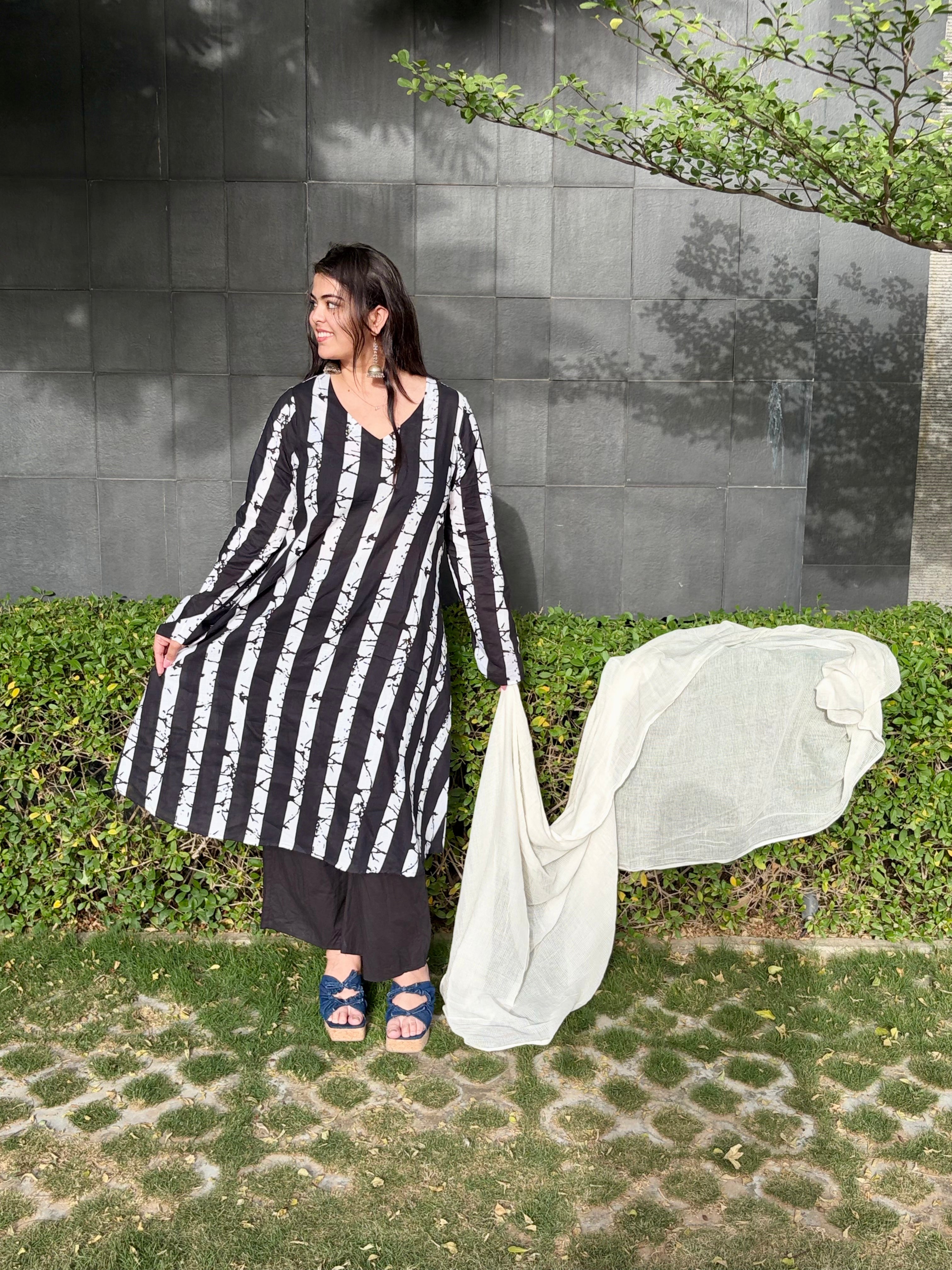 Reet - Black and White Printed Kurti Set
