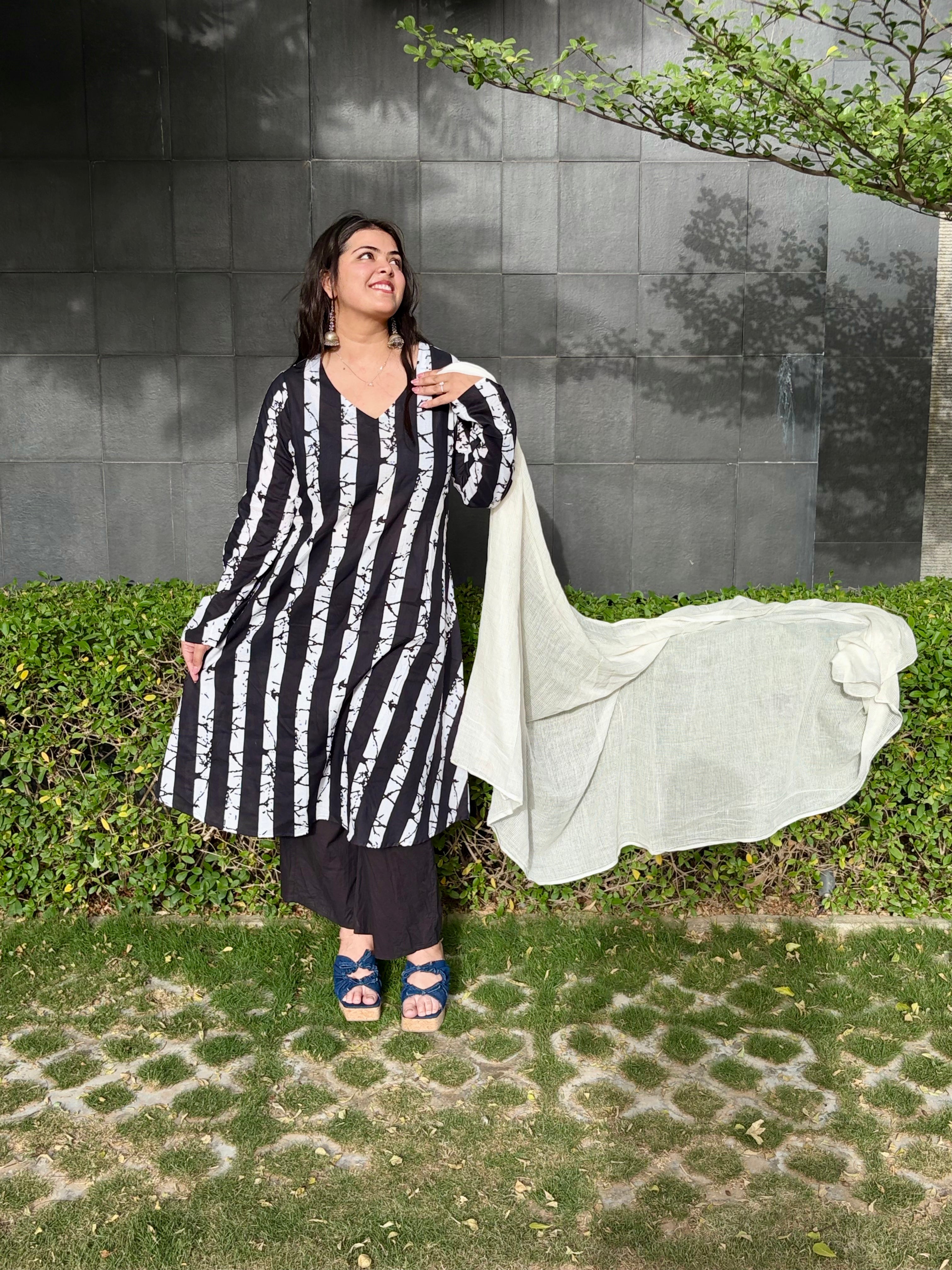 Reet - Black and White Printed Kurti Set