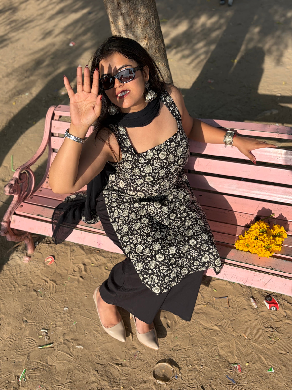 Sanskari Rebel - Black