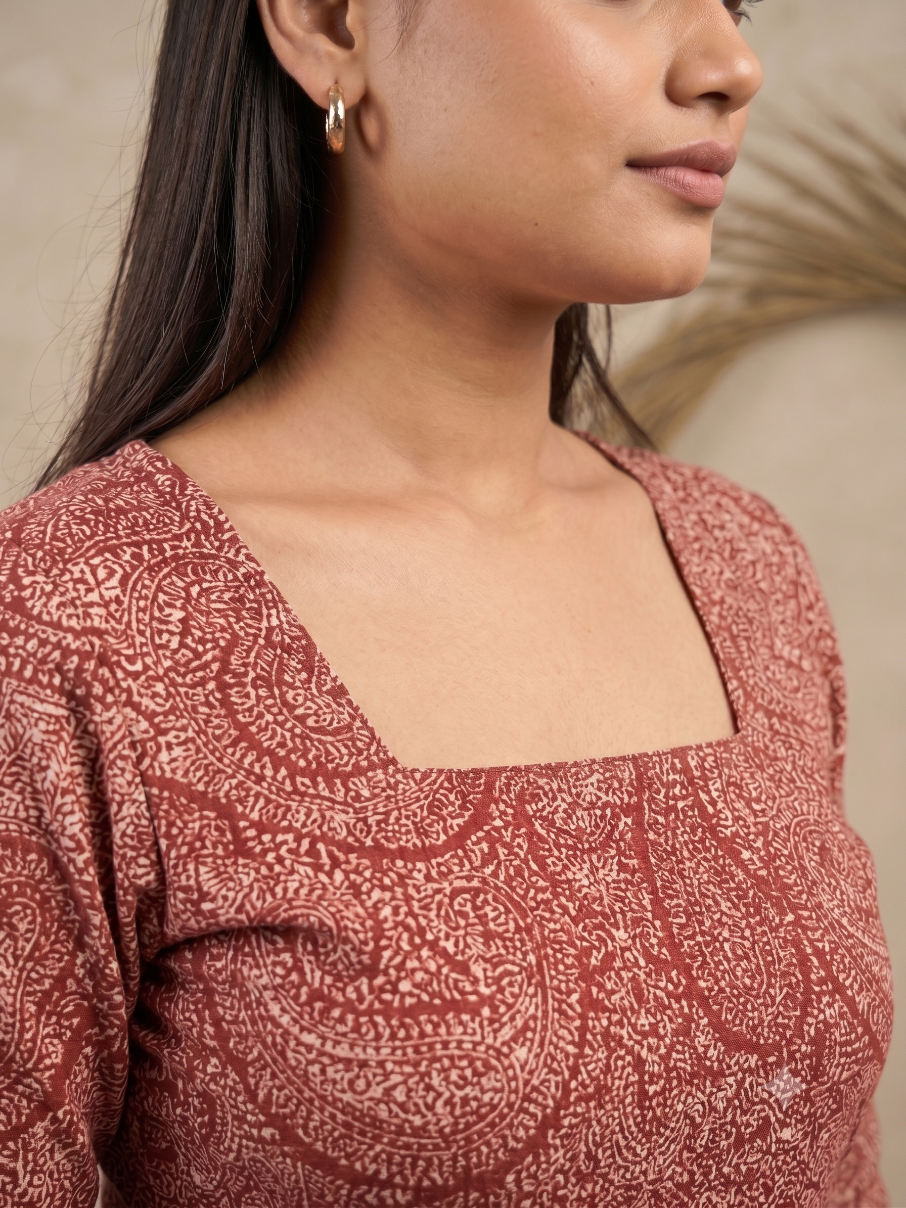 Girah - Red Square Neck Short Kurti
